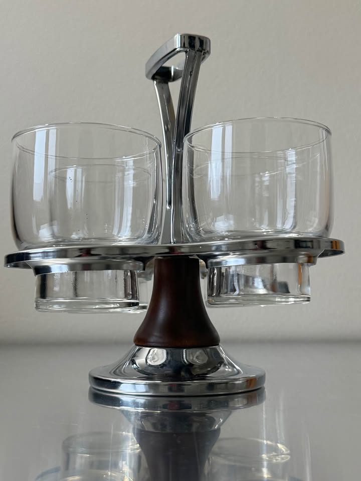 Modern Chrome Walnut Bar Set Carousel