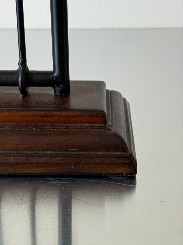 Abstract Shape Iron Pillar Candle Holder