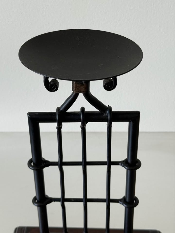 Abstract Shape Iron Pillar Candle Holder