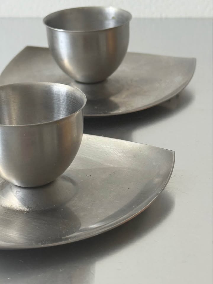 Set of 4 vintage stainless steel egg cups