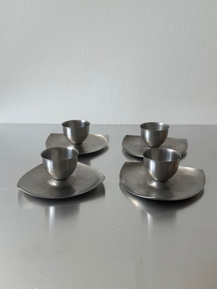 Set of 4 vintage stainless steel egg cups