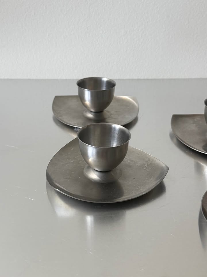 Set of 4 vintage stainless steel egg cups