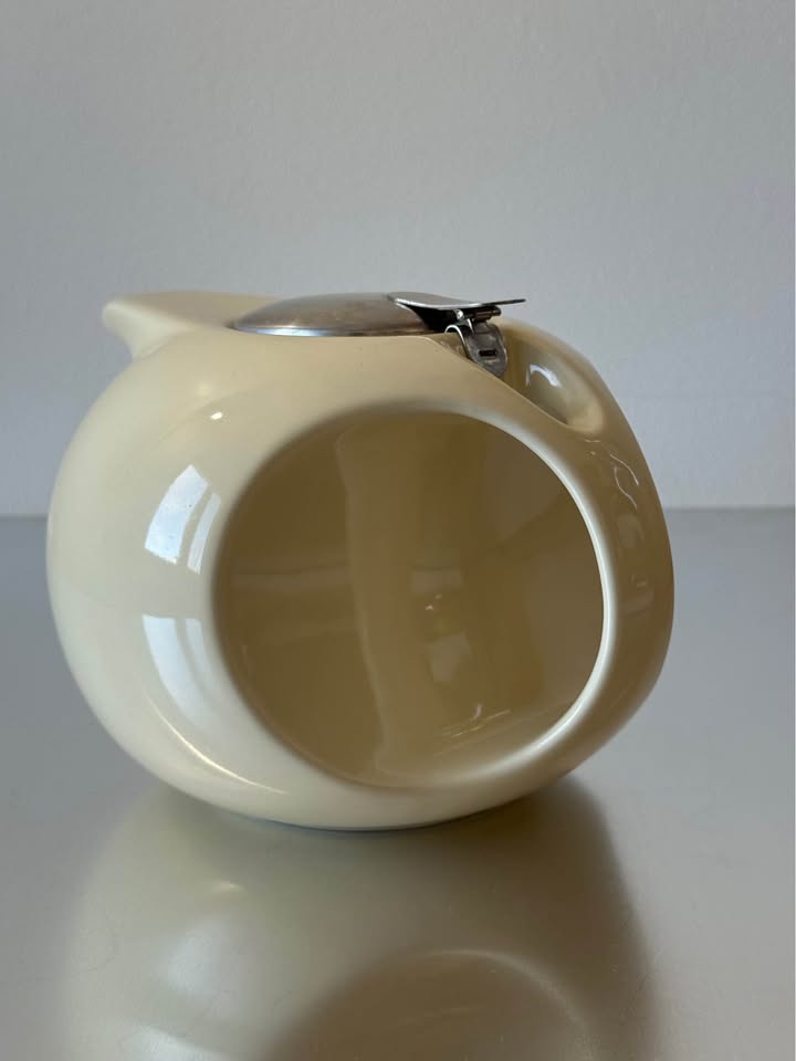 MCM Irish Cream Stainless Steel Teapot