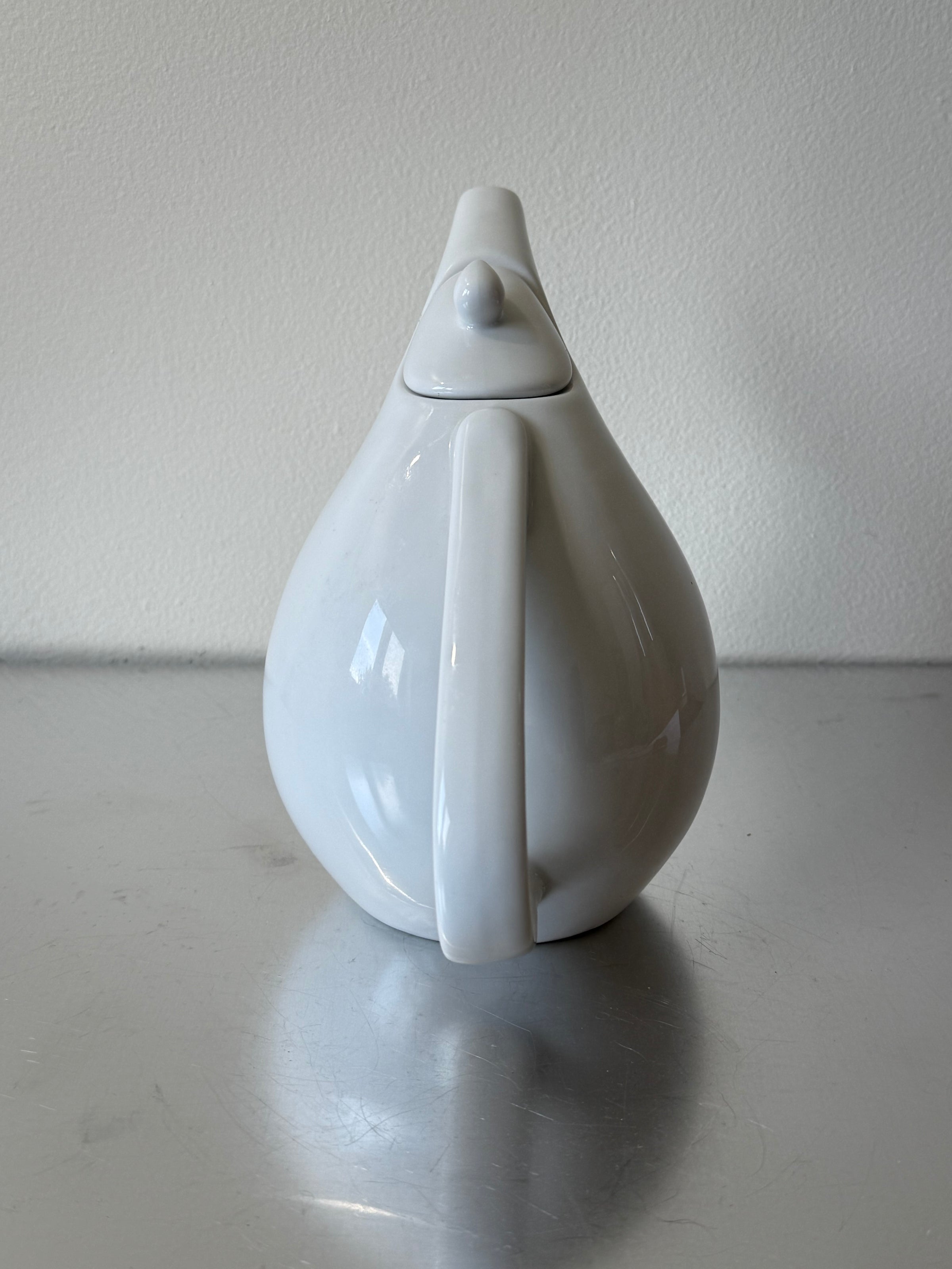 Tie Porcelain White Tea Pot