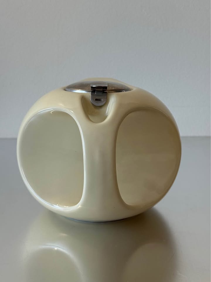 MCM Irish Cream Stainless Steel Teapot