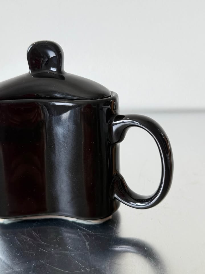 Vintage Black Wavy Ceramic Pot