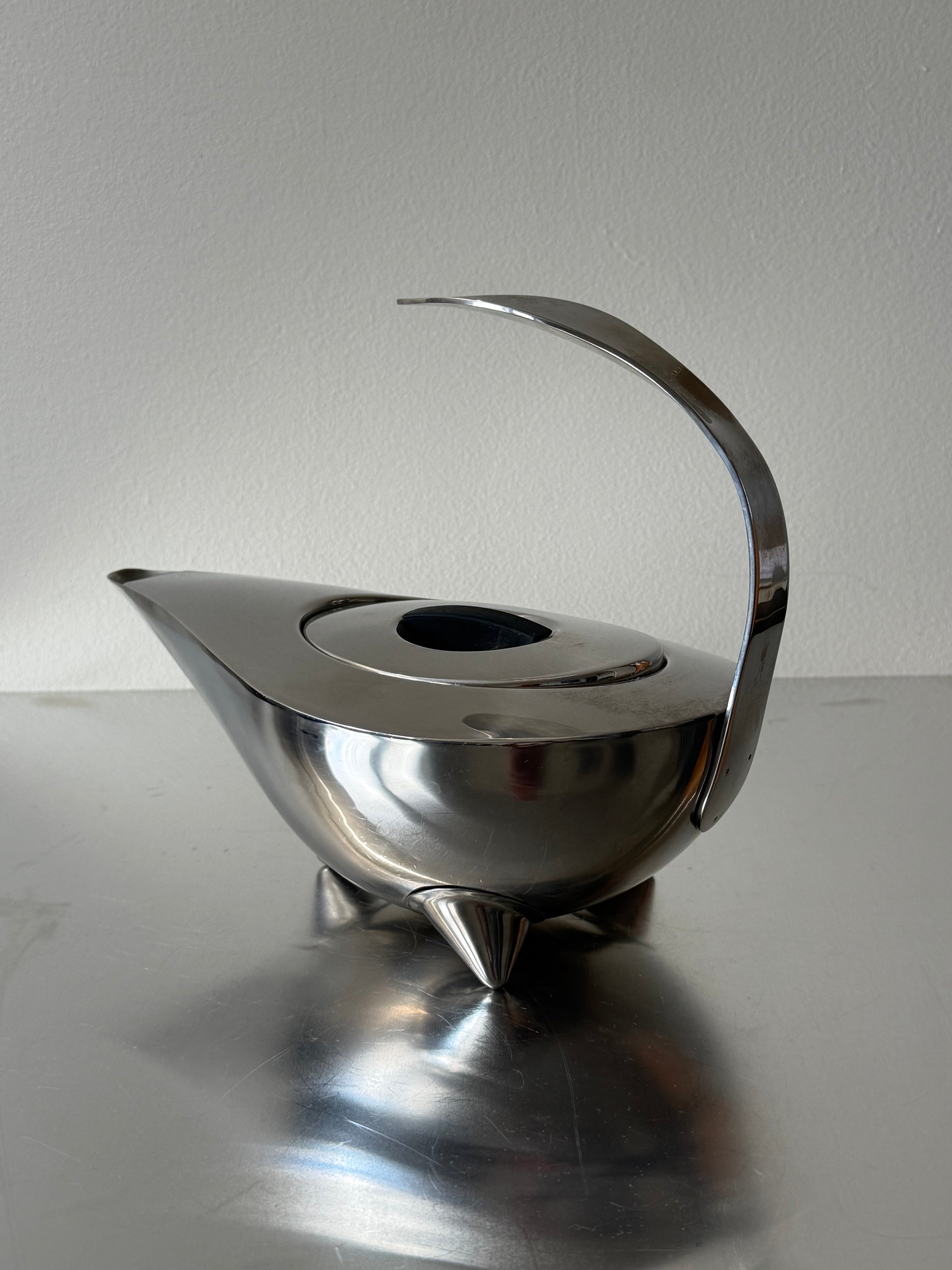 Bodum Alladin Lamp Naoko Teapot by Jorgensen