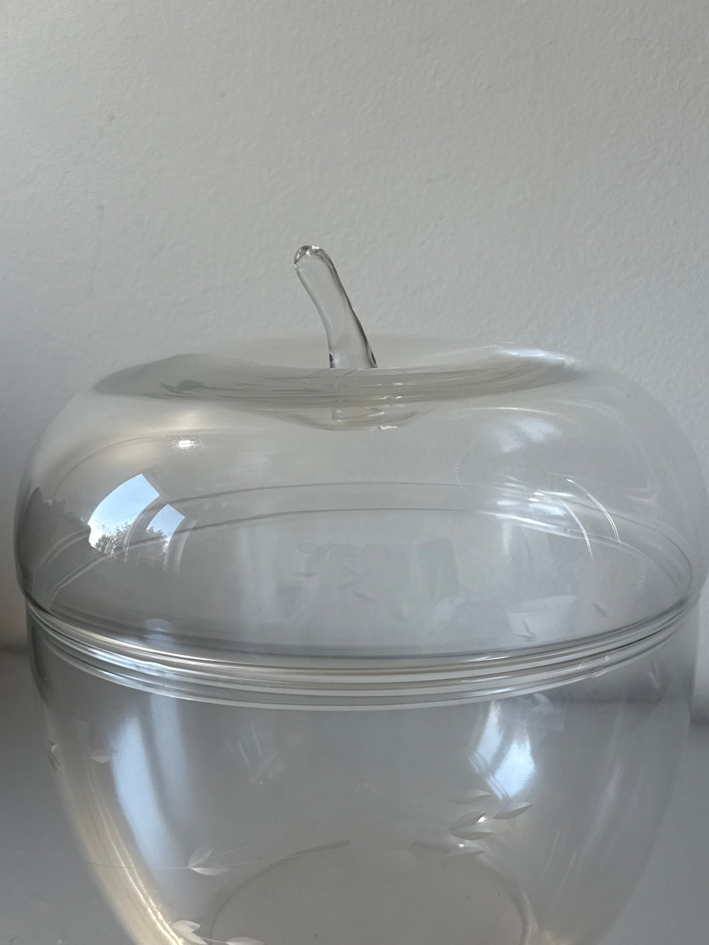 House Heritage Apple Bowl Hand Blown Jar