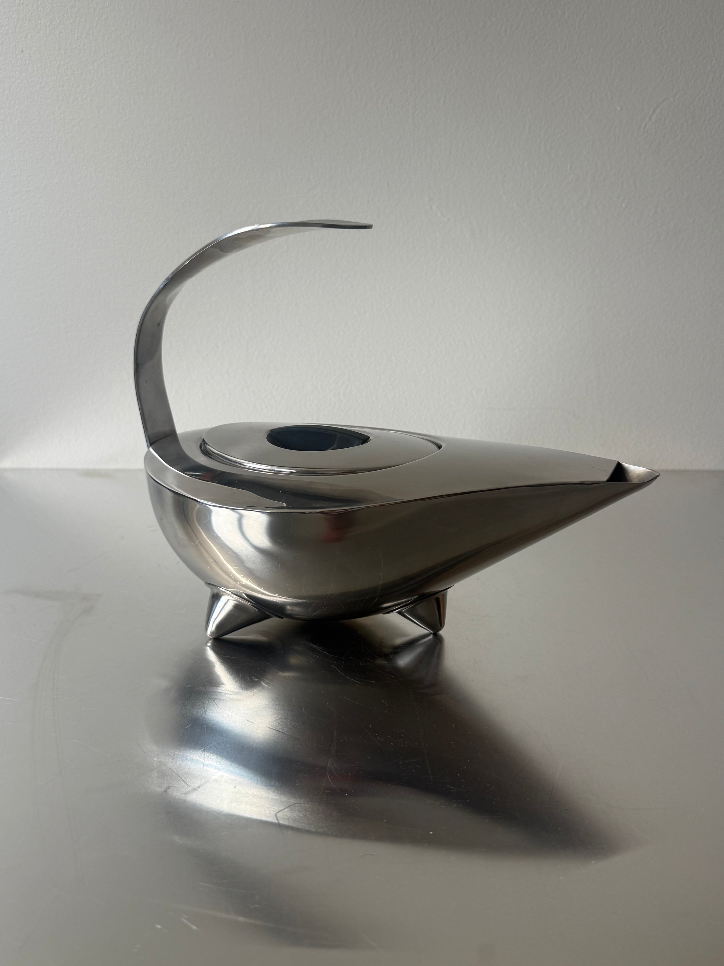 Bodum Alladin Lamp Naoko Teapot by Jorgensen