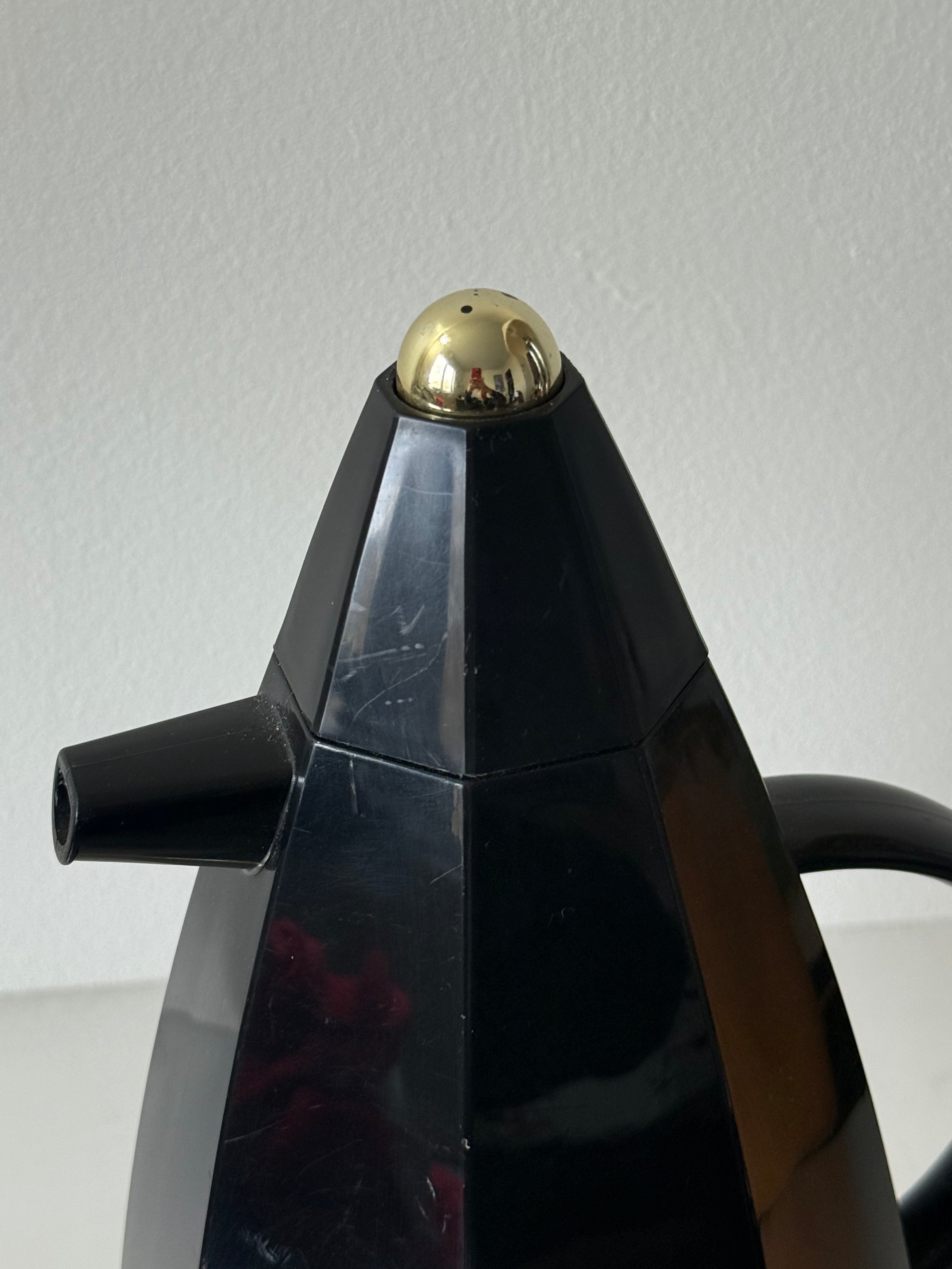 Postmodern Studio Nova Carafe